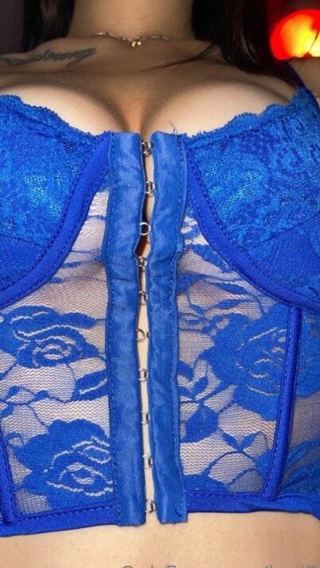 Nacktes geleaktes OnlyFans-Foto von Kari3