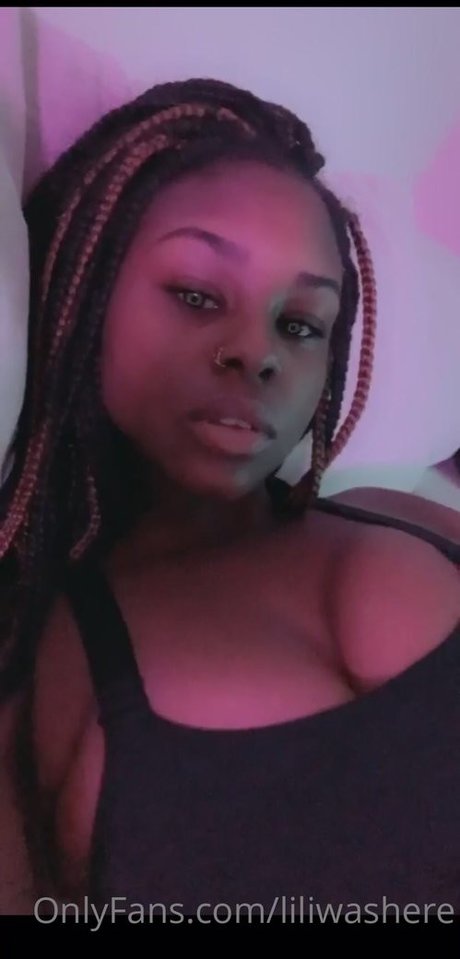 Nacktes geleaktes OnlyFans-Foto von Liliwashere