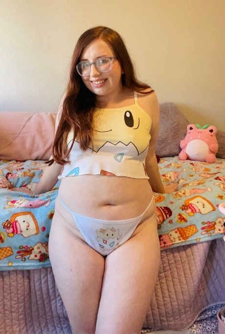 Nacktes geleaktes OnlyFans-Foto von Tinycarrotcake