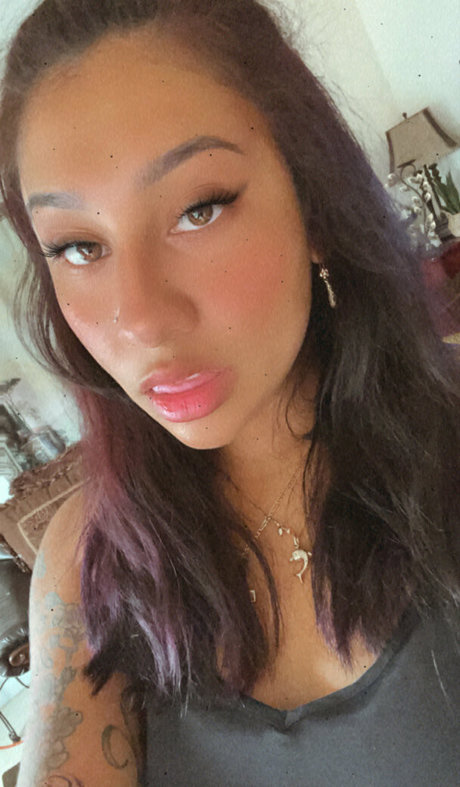 Nacktes geleaktes OnlyFans-Foto von Liziebabee