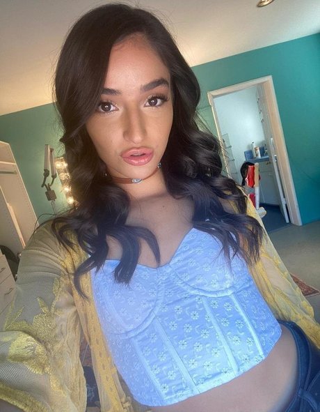 Nacktes geleaktes OnlyFans-Foto von Emilywillisxxx