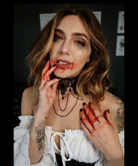 Nacktes geleaktes OnlyFans-Foto von Vavandvoa