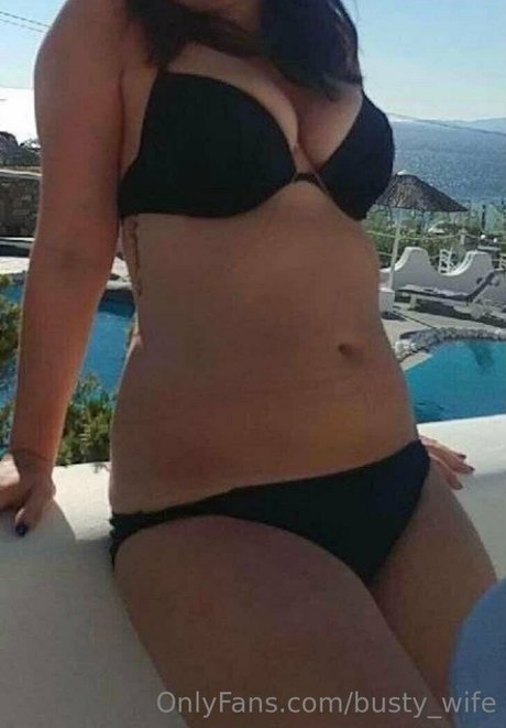 Bustywife
