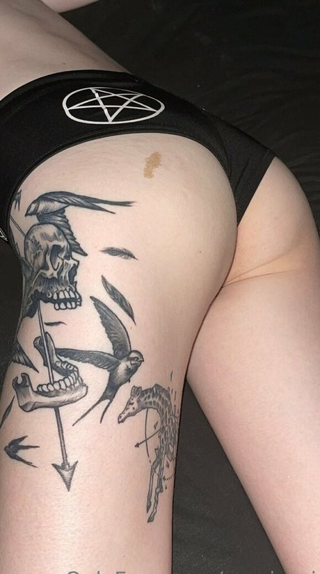 Nacktes geleaktes OnlyFans-Foto von Macironi