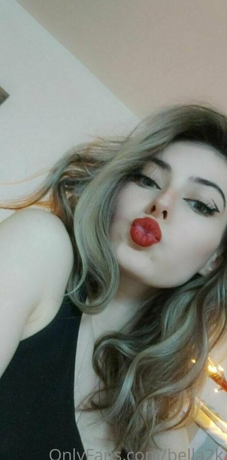 Nacktes geleaktes OnlyFans-Foto von Bella2k
