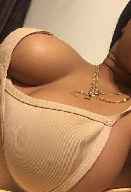 Nacktes geleaktes OnlyFans-Foto von Lalatupy