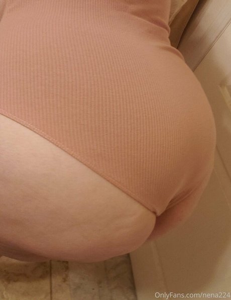 Nacktes geleaktes OnlyFans-Foto von Nena224