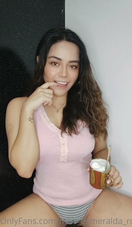 Nacktes geleaktes OnlyFans-Foto von Missesmeraldarodriguez