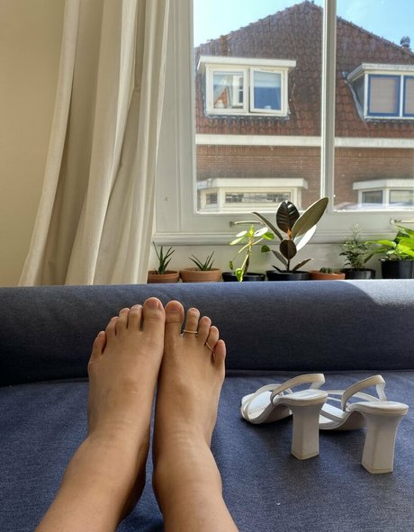 Nacktes geleaktes OnlyFans-Foto von Simplykimsfeet