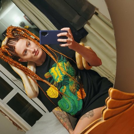 Mikaylarainesfans