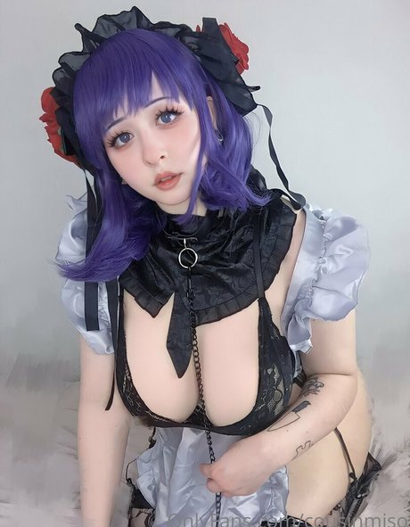 Nacktes geleaktes OnlyFans-Foto von Cousinmiso