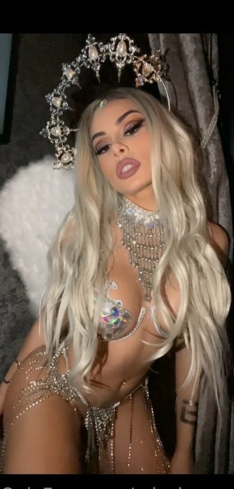 Nacktes geleaktes OnlyFans-Foto von Mizukosparks