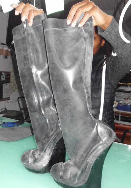 Rubberdollemma