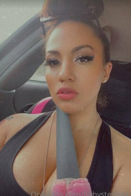 Nacktes geleaktes OnlyFans-Foto von Babystephxx