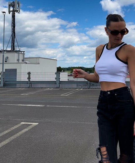 Nacktes geleaktes OnlyFans-Foto von Elenacaro