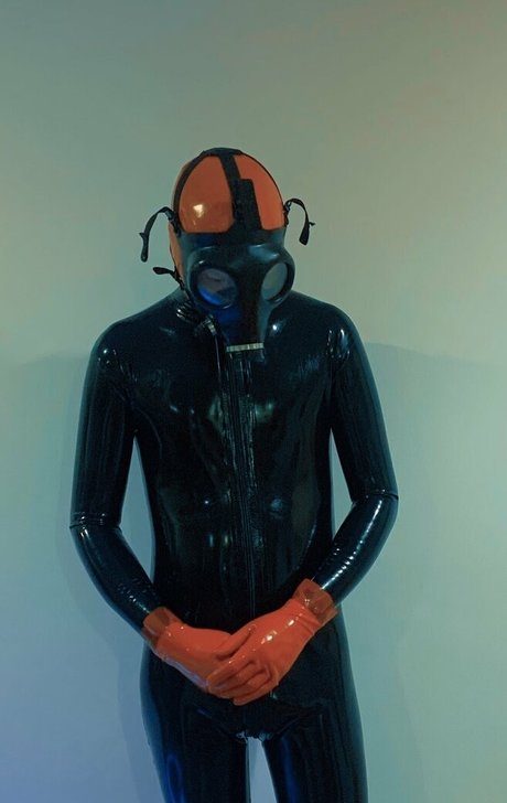 Nacktes geleaktes OnlyFans-Foto von Manfromearth