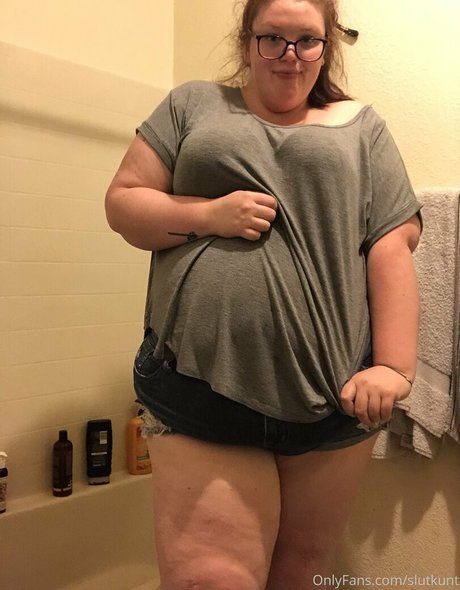 Nacktes geleaktes OnlyFans-Foto von Slutkunt