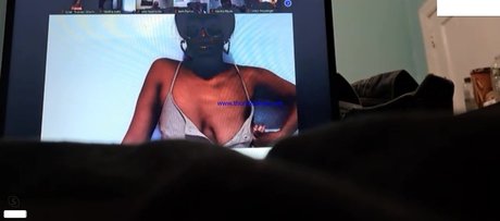 Nacktes geleaktes OnlyFans-Foto von Shenanigans