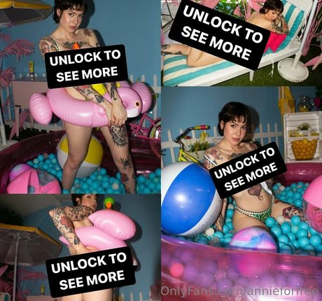 Nacktes geleaktes OnlyFans-Foto von Annieforfree