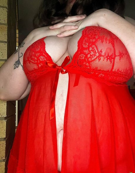 Nacktes geleaktes OnlyFans-Foto von Oxcherryxo