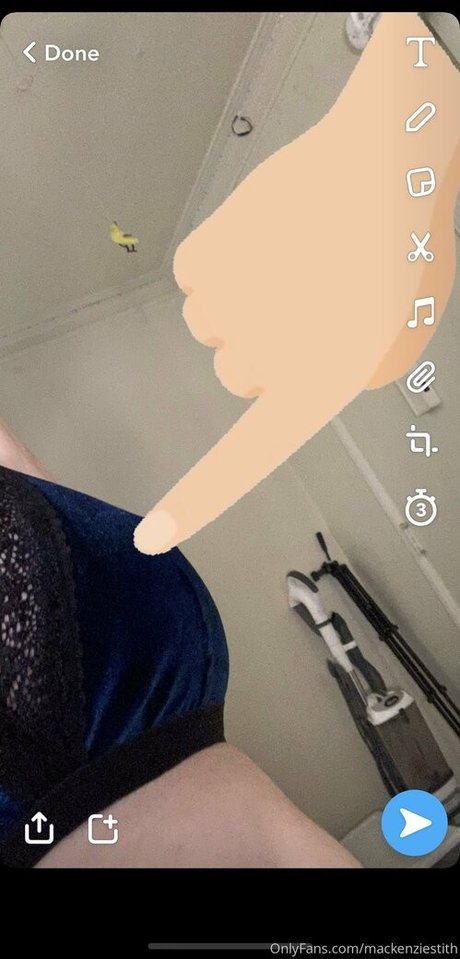 Nacktes geleaktes OnlyFans-Foto von Mackenziestith