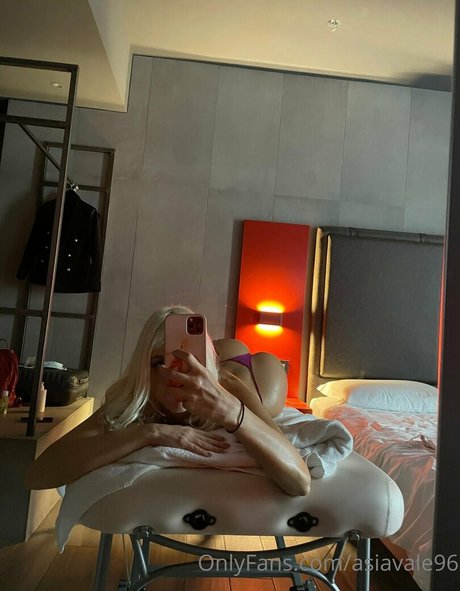 Nacktes geleaktes OnlyFans-Foto von Asiavale96