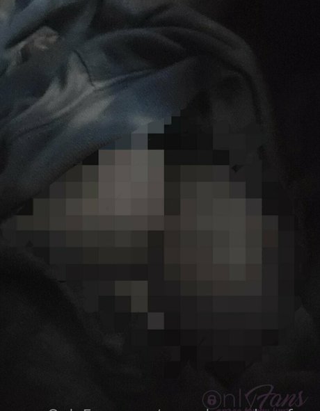 Nacktes geleaktes OnlyFans-Foto von Spacebunnylunafree
