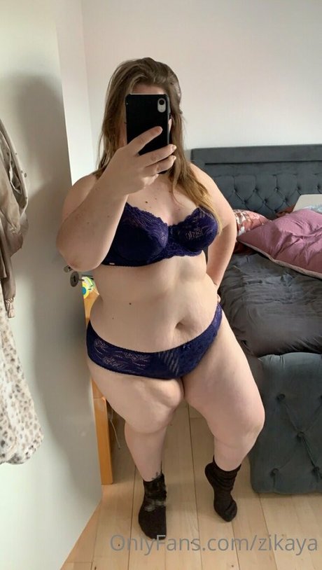 Nacktes geleaktes OnlyFans-Foto von Zikaya