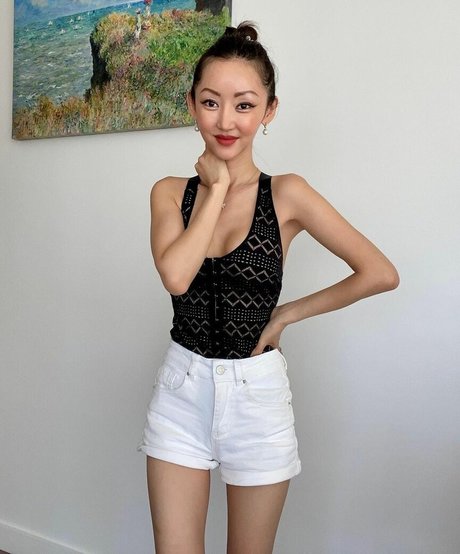Nacktes geleaktes OnlyFans-Foto von Yeonmi Park