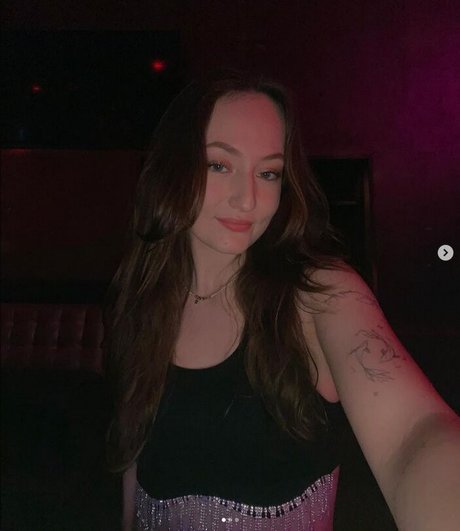 Nacktes geleaktes OnlyFans-Foto von Ella Maria