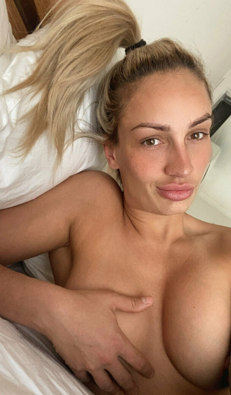Nacktes geleaktes OnlyFans-Foto von Hayleyvernon
