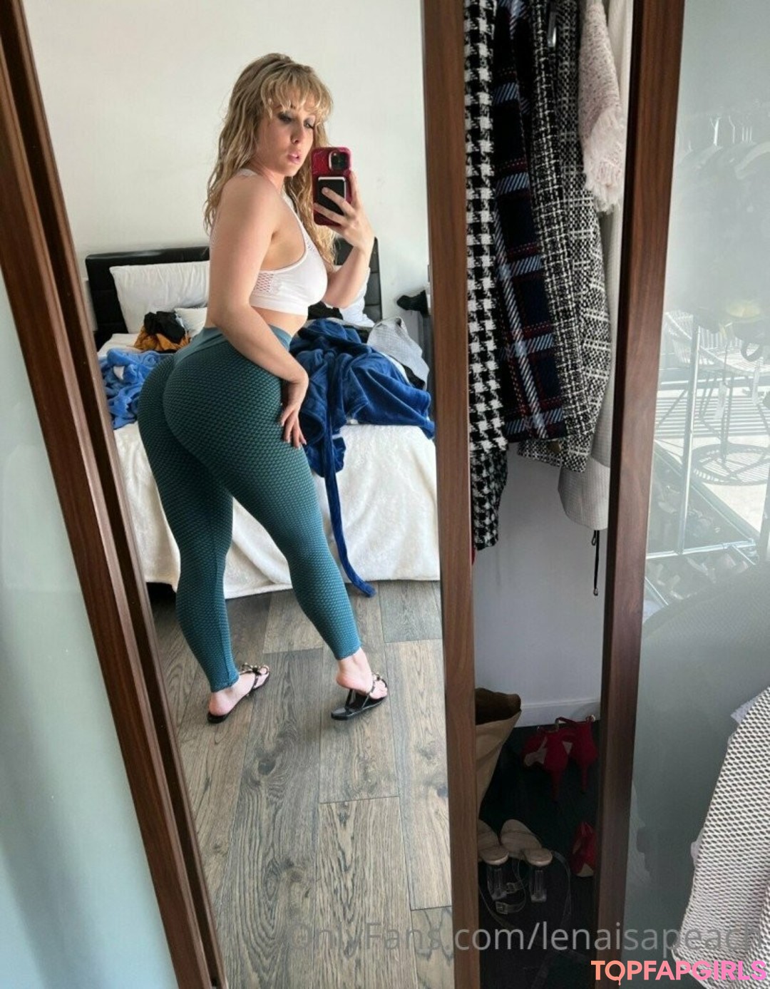 Nacktes geleaktes OnlyFans-Foto von Lena Paul #1116