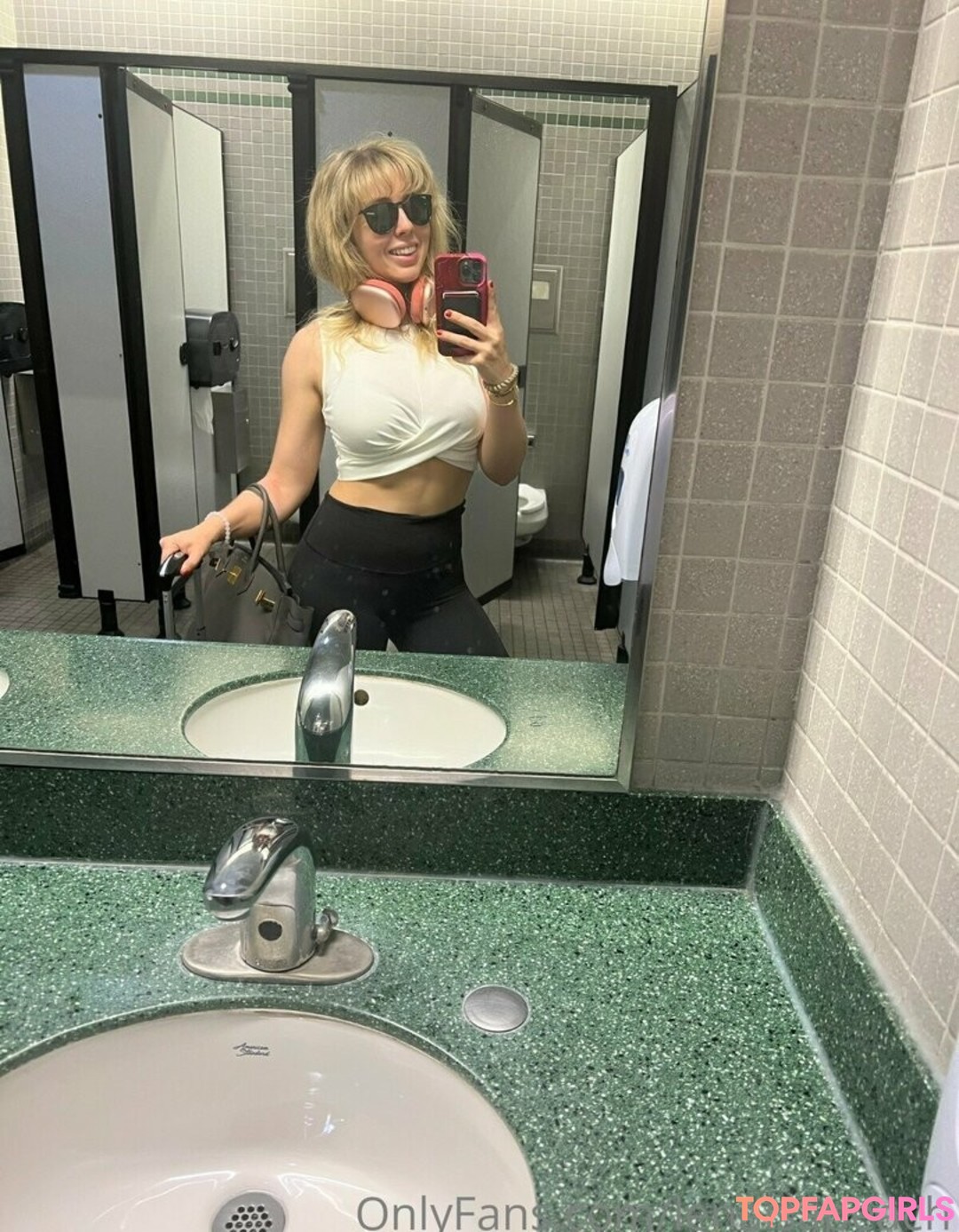 Nacktes geleaktes OnlyFans-Foto von Lena Paul #1175