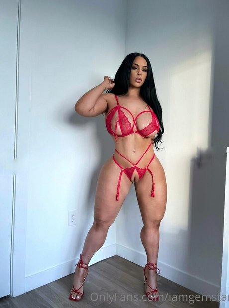 Nacktes geleaktes OnlyFans-Foto von Gemstar