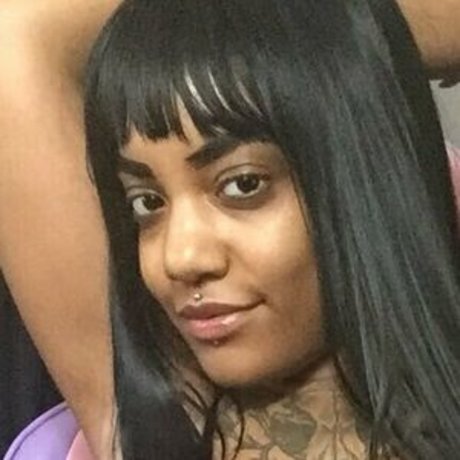 Nacktes geleaktes OnlyFans-Foto von Milky Quartz