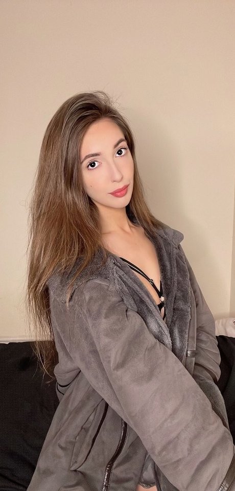 Nacktes geleaktes OnlyFans-Foto von Coral Larsen