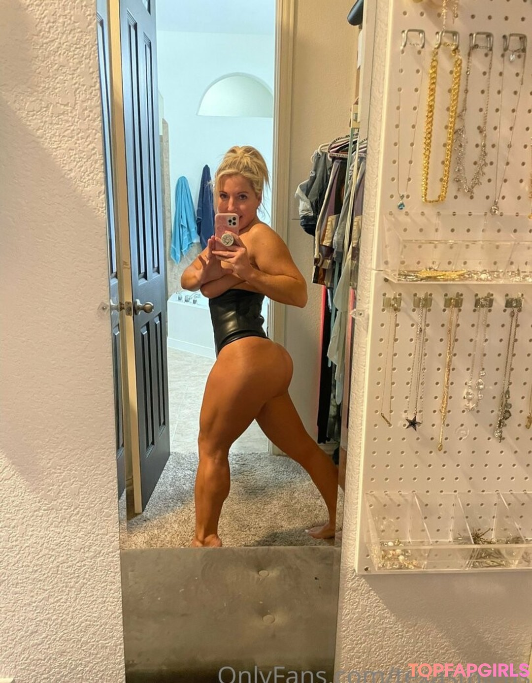 Nacktes geleaktes OnlyFans-Foto von Texasthighs #1293