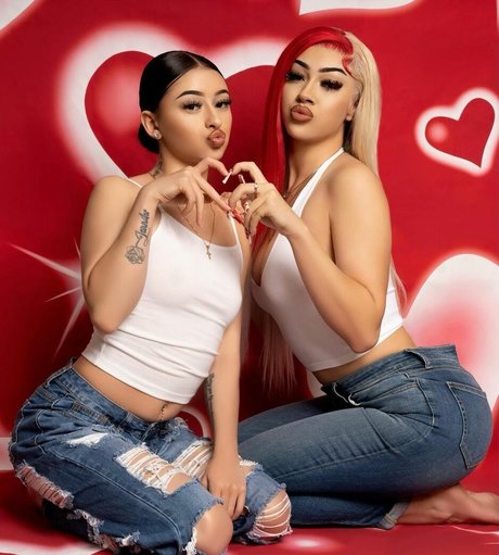 Nacktes geleaktes OnlyFans-Foto von Aaliyana Battige