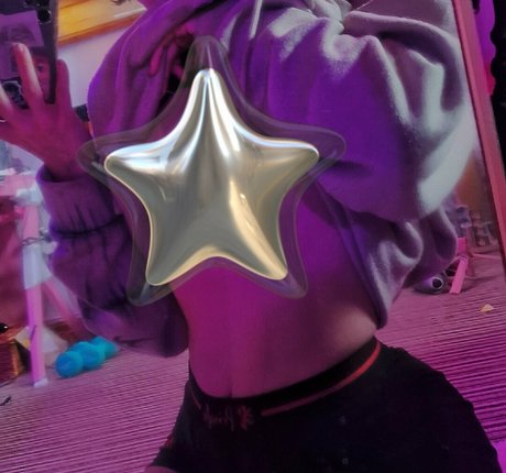 Nacktes geleaktes OnlyFans-Foto von Zureeal