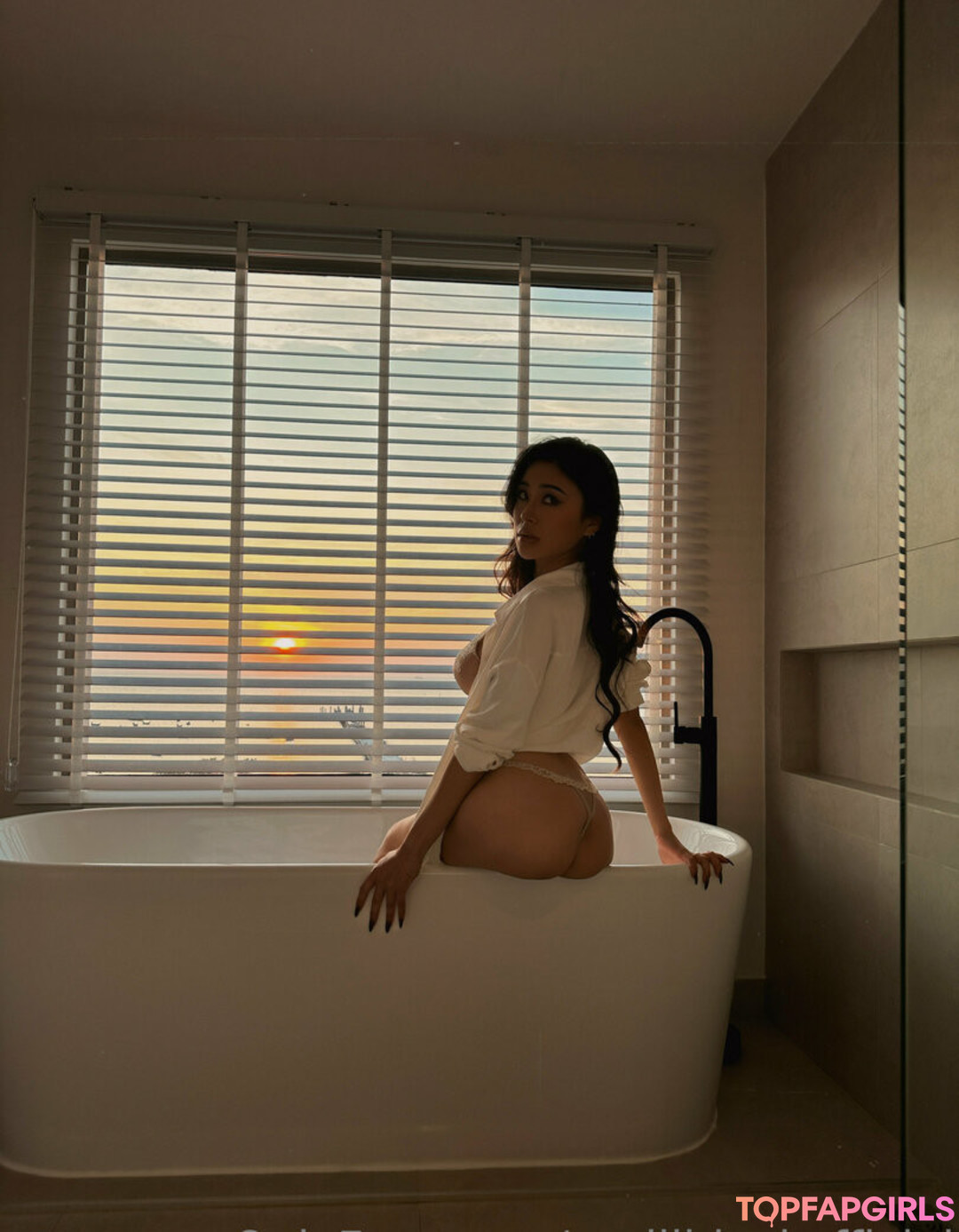 Nacktes geleaktes OnlyFans-Foto von Raelilblack #1448