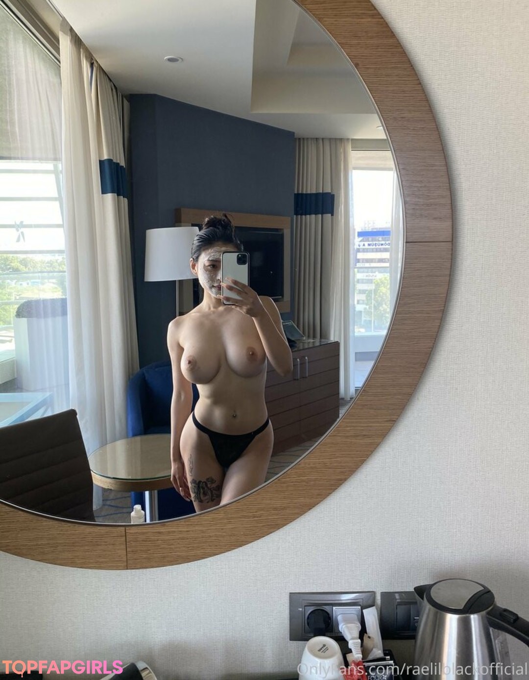 Nacktes geleaktes OnlyFans-Foto von Raelilblack #1796