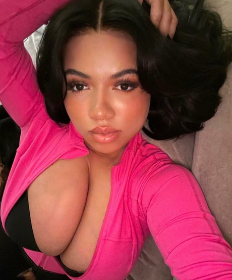 Nacktes geleaktes OnlyFans-Foto von Laila