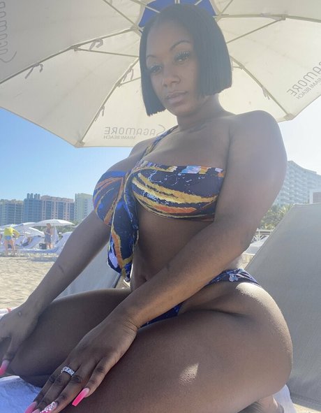 Nacktes geleaktes OnlyFans-Foto von Therealchanellealicia
