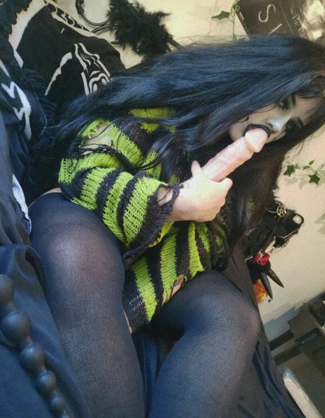 Nacktes geleaktes OnlyFans-Foto von Morguecat