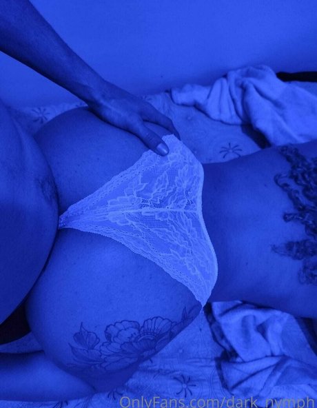 Nacktes geleaktes OnlyFans-Foto von Darknymph