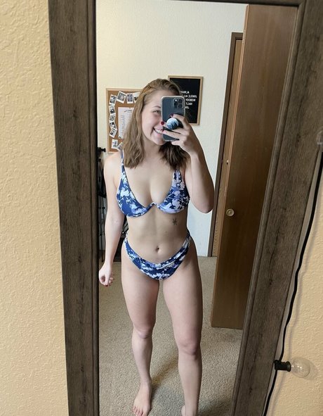 Nacktes geleaktes OnlyFans-Foto von Dpeachesfree