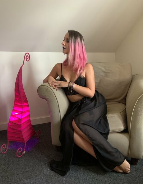 Nacktes geleaktes OnlyFans-Foto von Goddessdarkfate