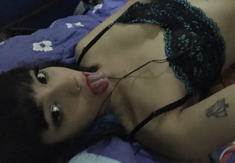 Nacktes geleaktes OnlyFans-Foto von Elliebunnywaifu