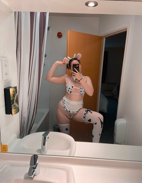 Nacktes geleaktes OnlyFans-Foto von Ashleysquirts