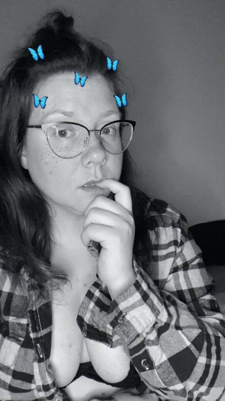 Nacktes geleaktes OnlyFans-Foto von Molly4444